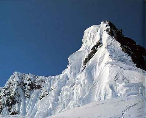 
Broad Peak Main Summit And Fore-Summit - All Fourteen 8000ers (Reinhold Messner) book
